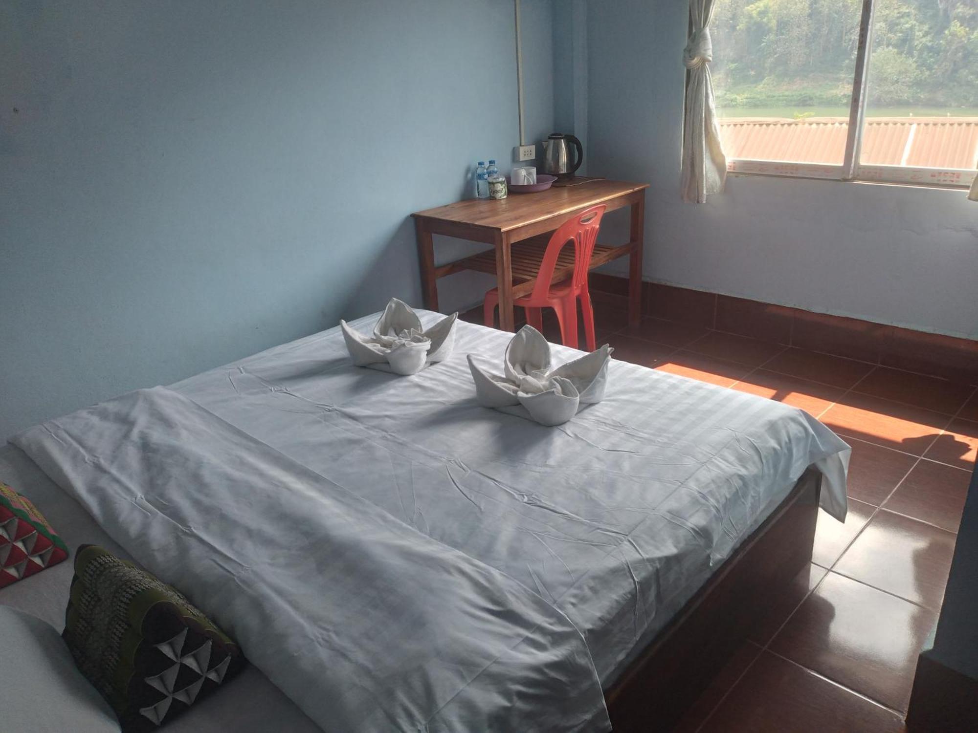 Lamorn Guesthouse Nongkhiaw Quarto foto